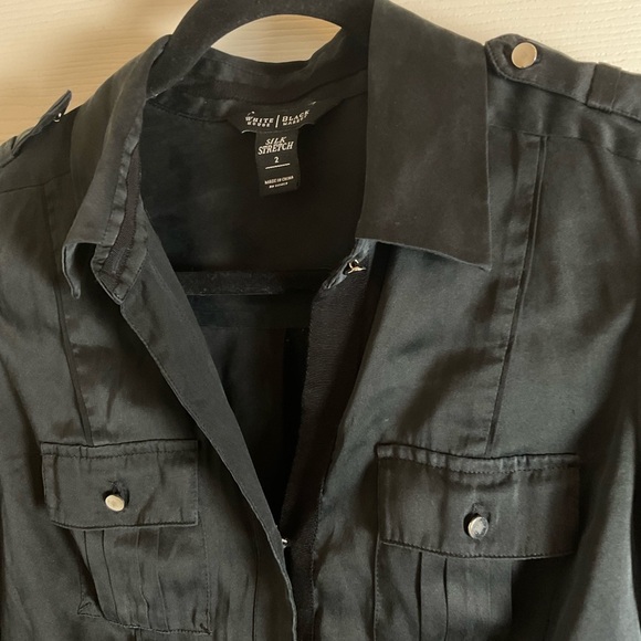 White House/Black Market Silk Stretch Top
Size 2 - Picture 3 of 11